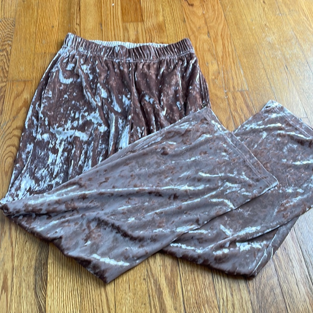 Fabletics Crushed Velour Pant